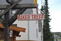 Der "Bikertreff" im kleinen Dörf Bruchweiler.