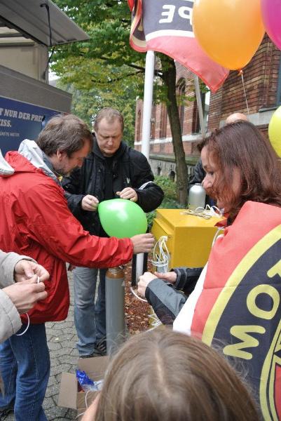 MC Kuhle Wampe: Demo gegen Nazis in Mettmann